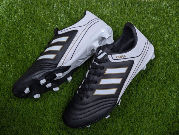 Low Neck Football Boot Black (2)