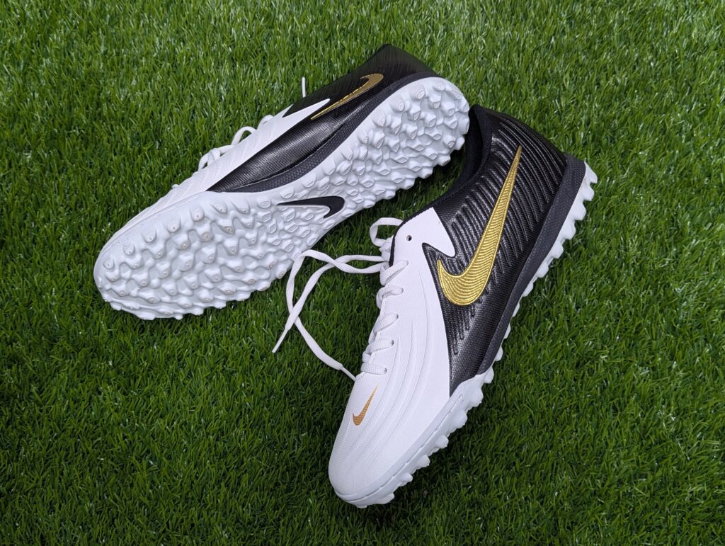 Low Neck Football Turf Black (2)